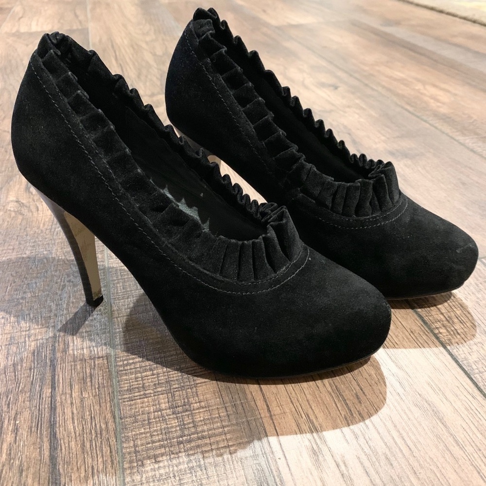 Madden Girl Guava Pumps Ruffle Velvet Platform 7.5